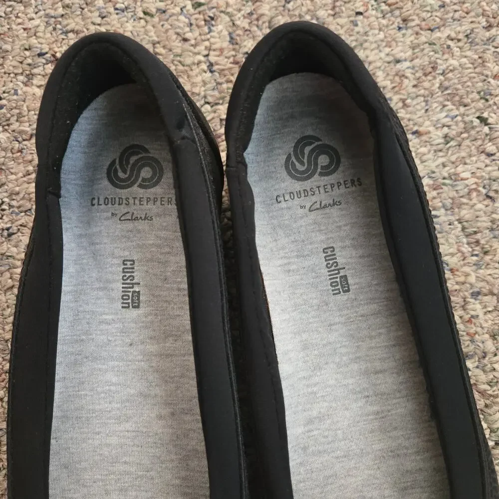 Clarks Women's Ayla Low Cloudsteppers flats 7